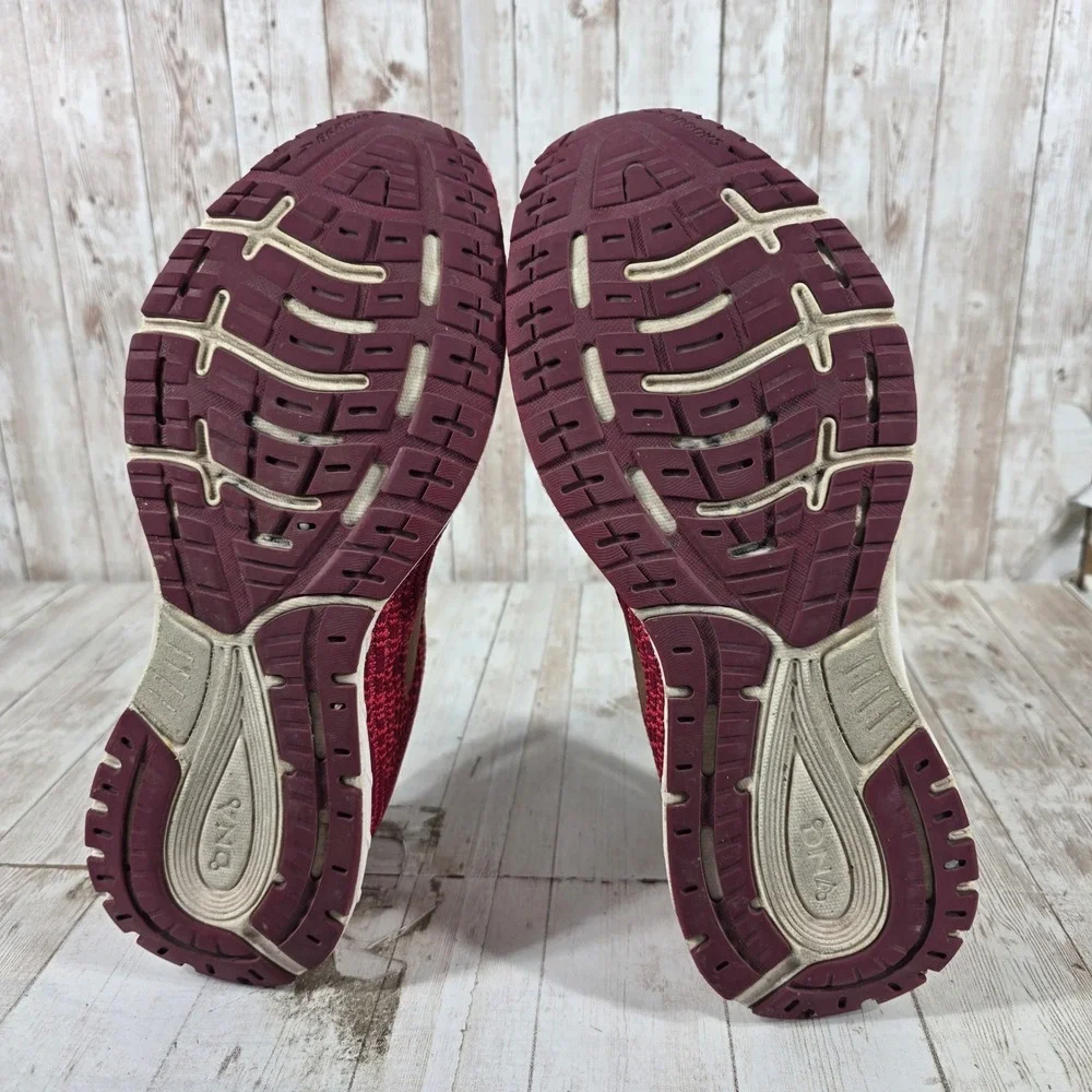 Brooks Revel 3 Womens Running Shoes Burgundy Red Gold 1203021B694 Size 10